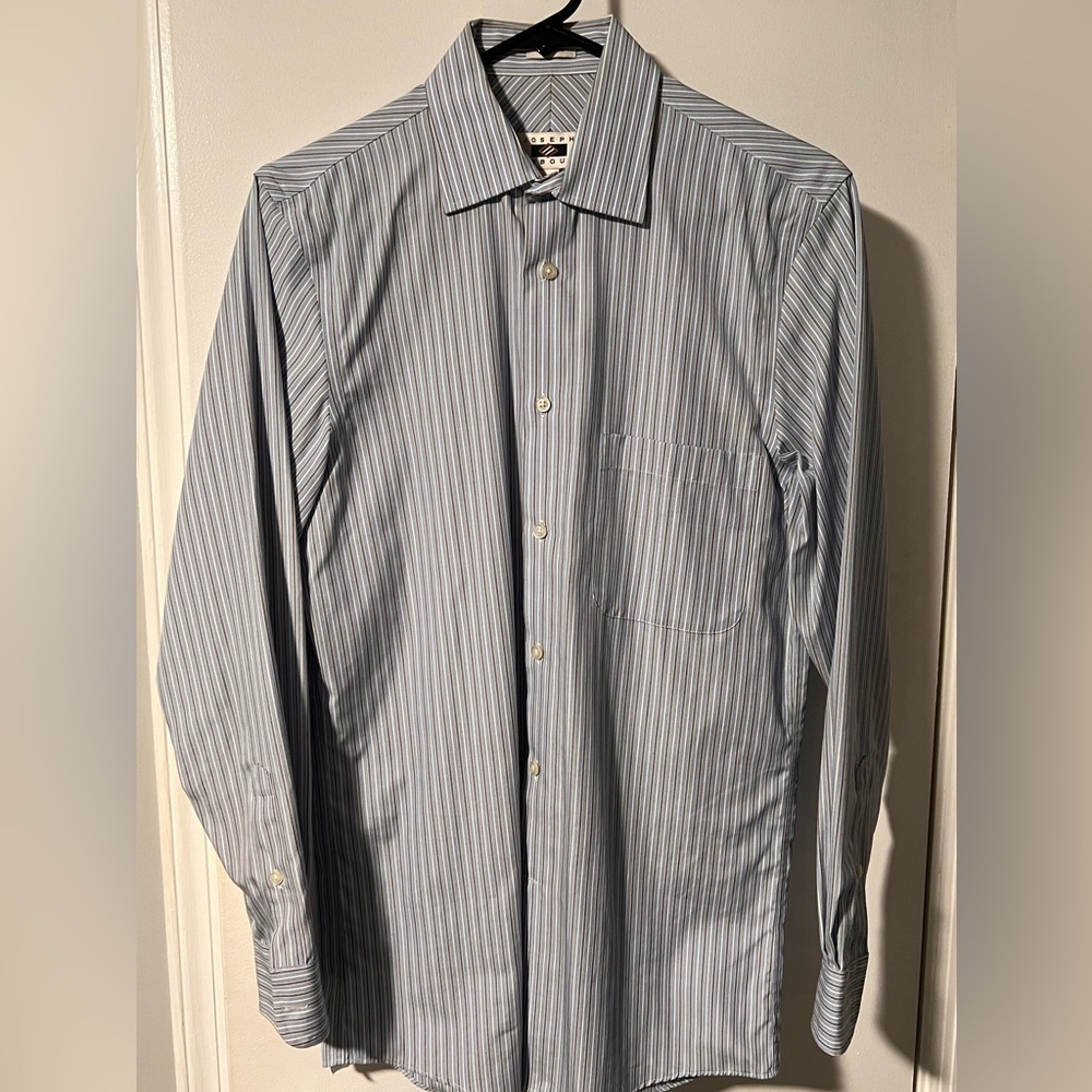 JOSEPH ABBOUD Button down pocketed shirt. Bl/wht/bwn stripes. 14.5 neck; 32/33